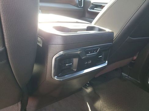 Used 2025 GMC Sierra 2500 Denali w/ Denali Reserve Package image 16