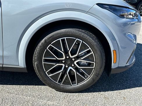 New 2025 Ford Mustang Mach-E Premium image 12