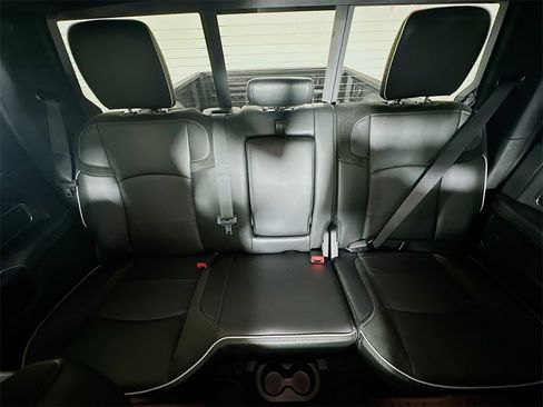 New 2025 RAM 3500 Laramie image 10