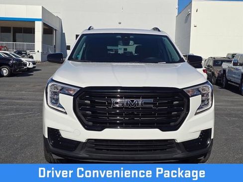 Certified 2023 GMC Terrain SLE w/ Driver Convenience Package image 10