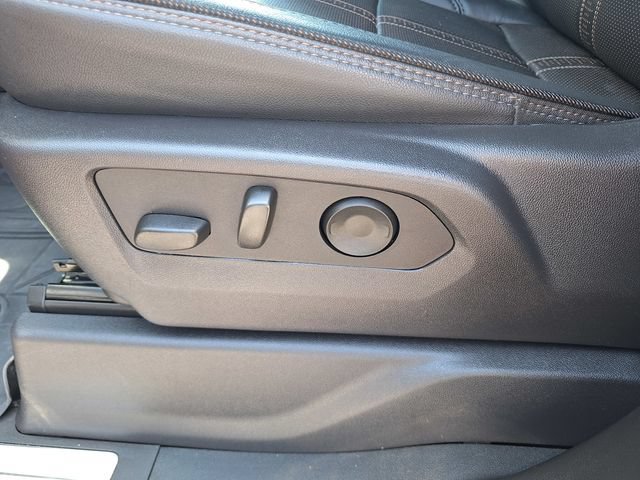 Used 2024 Chevrolet Silverado 1500 High Country w/ High Country Premium Package AWD/4WD image 51