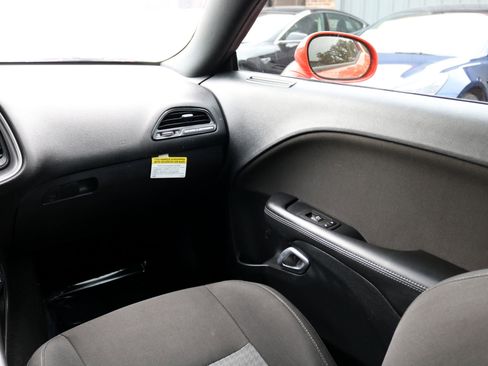 Used 2020 Dodge Challenger R/T image 37