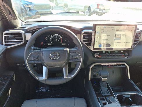 New 2026 Toyota Tundra Limited AWD/4WD image 8