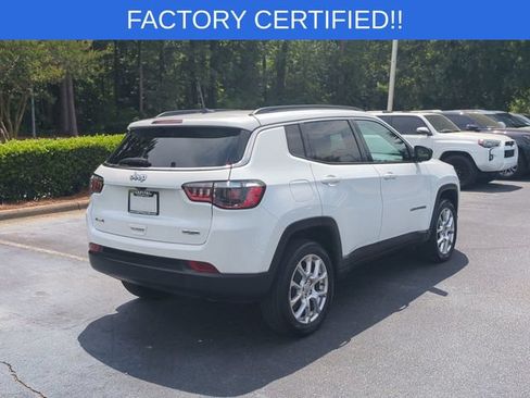 Used 2023 Jeep Compass Latitude w/ Sun and Sound Group AWD/4WD image 5