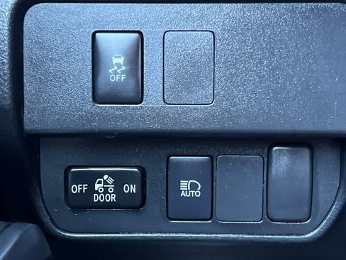 Used 2022 Toyota Tacoma SR RWD image 26
