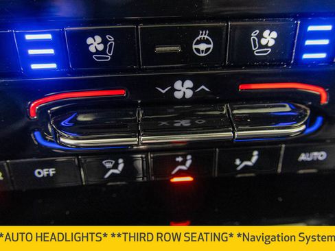 Used 2024 Jeep Grand Cherokee L Limited w/ Luxury Tech Group II image 14