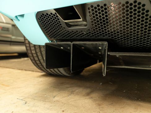Used 2006 Ford GT RWD image 32