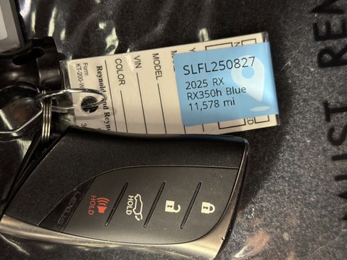 Used 2025 Lexus RX 350h AWD/4WD image 31