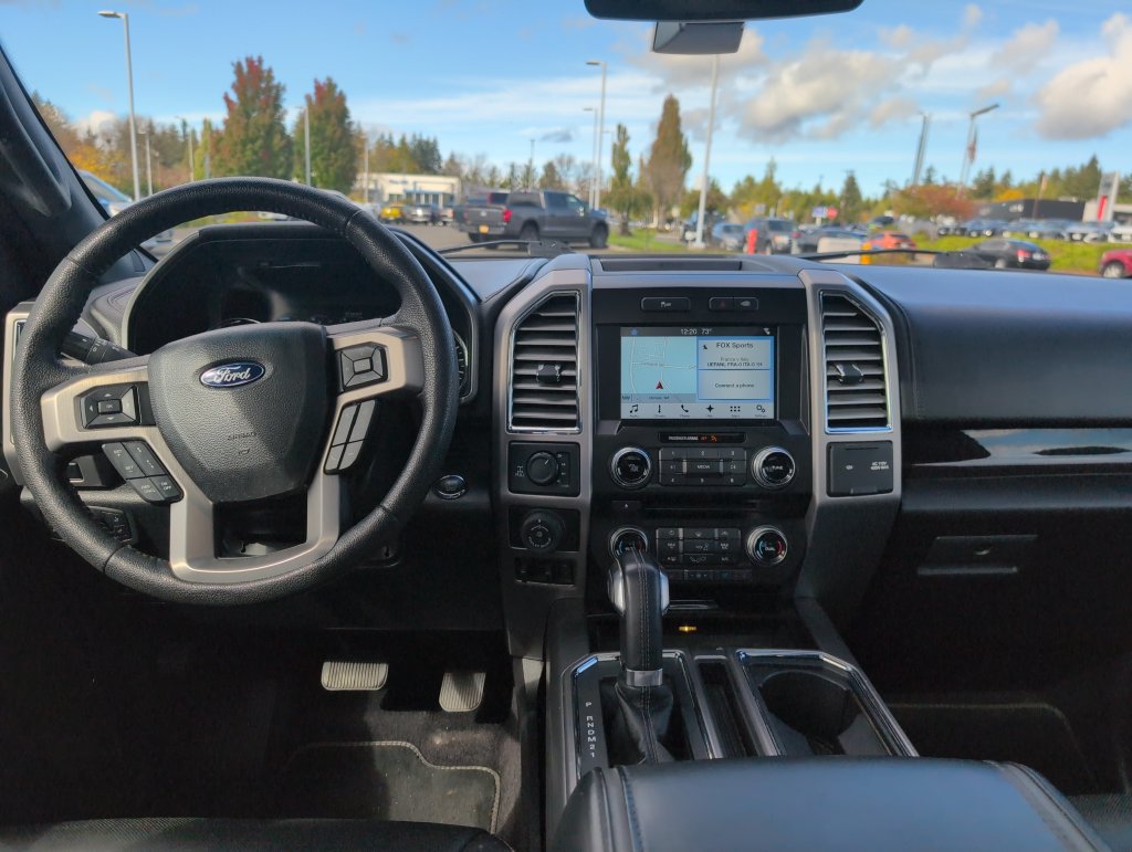 Used 2016 Ford F150 Platinum w/ Equipment Group 701A Luxury AWD/4WD image 5
