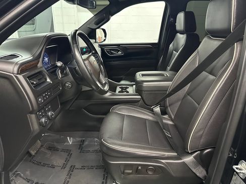 Used 2023 Chevrolet Tahoe Premier AWD/4WD image 18