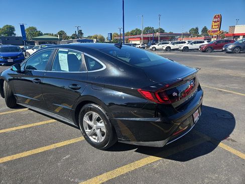 Used 2022 Hyundai Sonata SE image 3
