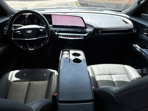 Used 2024 Cadillac Lyriq Luxury w/ LPO, Floor Liner Package AWD/4WD image 16