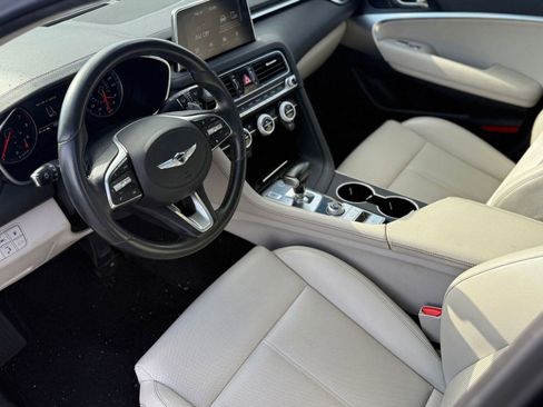 Used 2019 Genesis G70 2.0T Advanced image 4