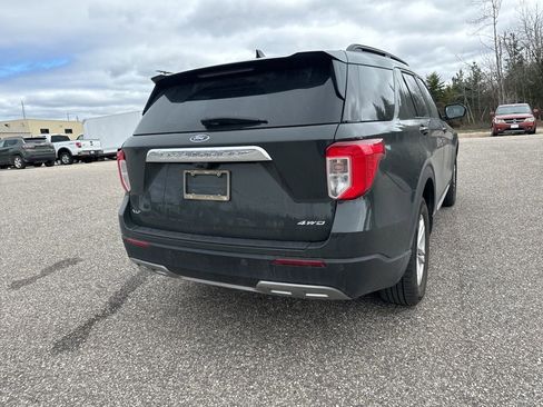 Used 2023 Ford Explorer XLT w/ Equipment Group 202A AWD/4WD image 12