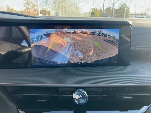 New 2025 Nissan Murano SV image 15