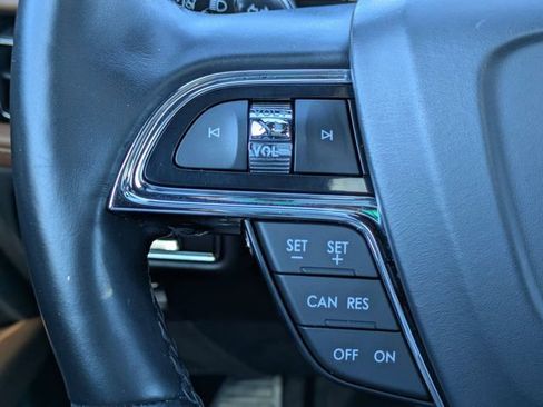 Used 2022 Lincoln Nautilus Reserve FWD image 24