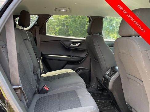 Used 2022 Chevrolet Blazer LT image 13
