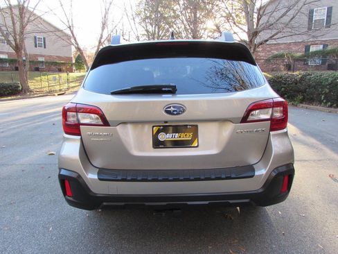 Used 2019 Subaru Outback 2.5i Premium w/ Popular Package #2 image 5