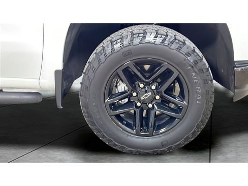 Used 2021 Chevrolet Silverado 1500 LT Trail Boss w/ Convenience Package II image 20