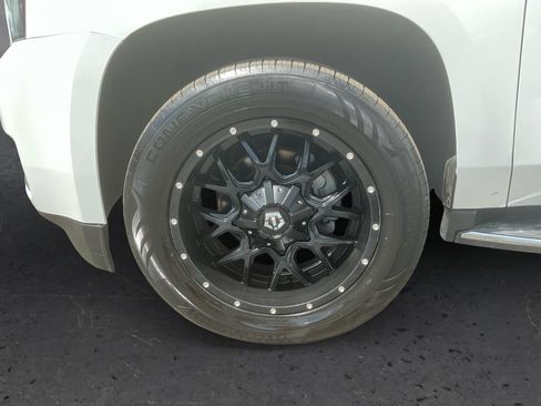 Used 2019 GMC Yukon XL SLT w/ Open Road Package RWD image 13