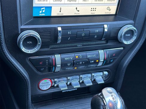 Used 2016 Ford Mustang Premium image 21