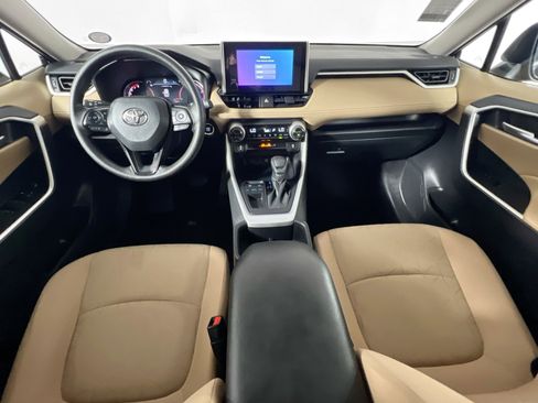 Used 2025 Toyota RAV4 XLE w/ Convenience Package FWD image 30