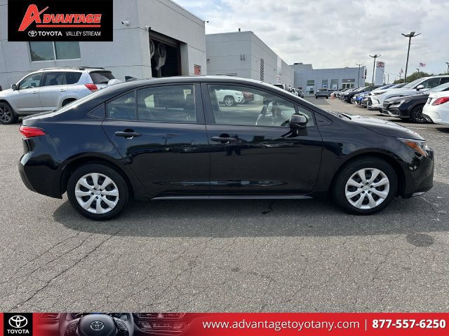 Used 2023 Toyota Corolla LE w/ Carpet Mat Package (TMS) FWD image 5