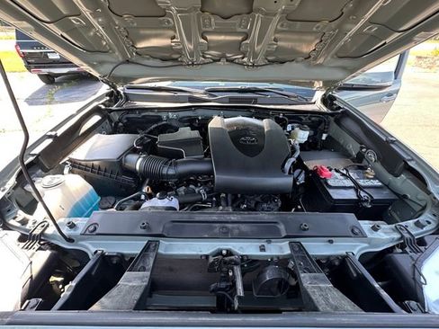 Used 2022 Toyota Tacoma SR5 w/ Trail Edition AWD/4WD image 30