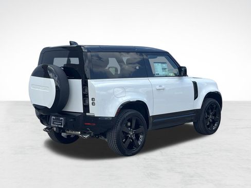 New 2025 Land Rover Defender 90 V8 image 8