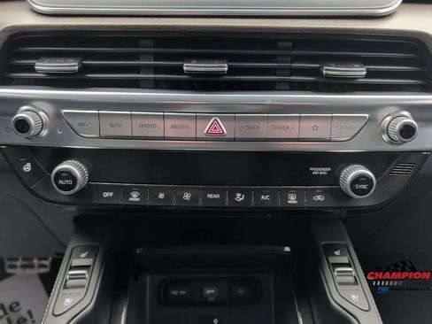 Used 2022 Kia Telluride SX w/ SX Prestige Package image 20