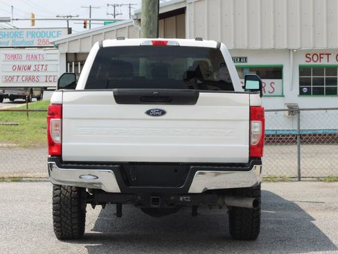 Used 2022 Ford F250 XL w/ Power Equipment Group AWD/4WD image 6