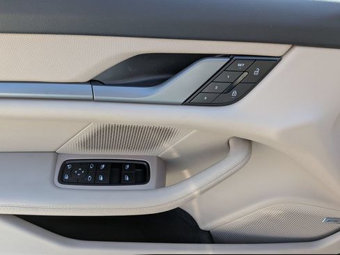 Used 2025 Porsche Taycan RWD image 11