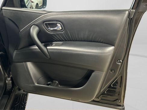 Used 2021 Nissan Armada SV image 39