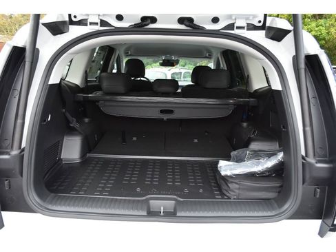 New 2026 Hyundai Ioniq 9 SEL image 14