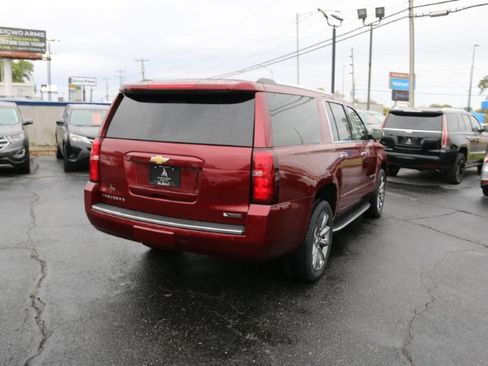 Used 2017 Chevrolet Suburban Premier image 8