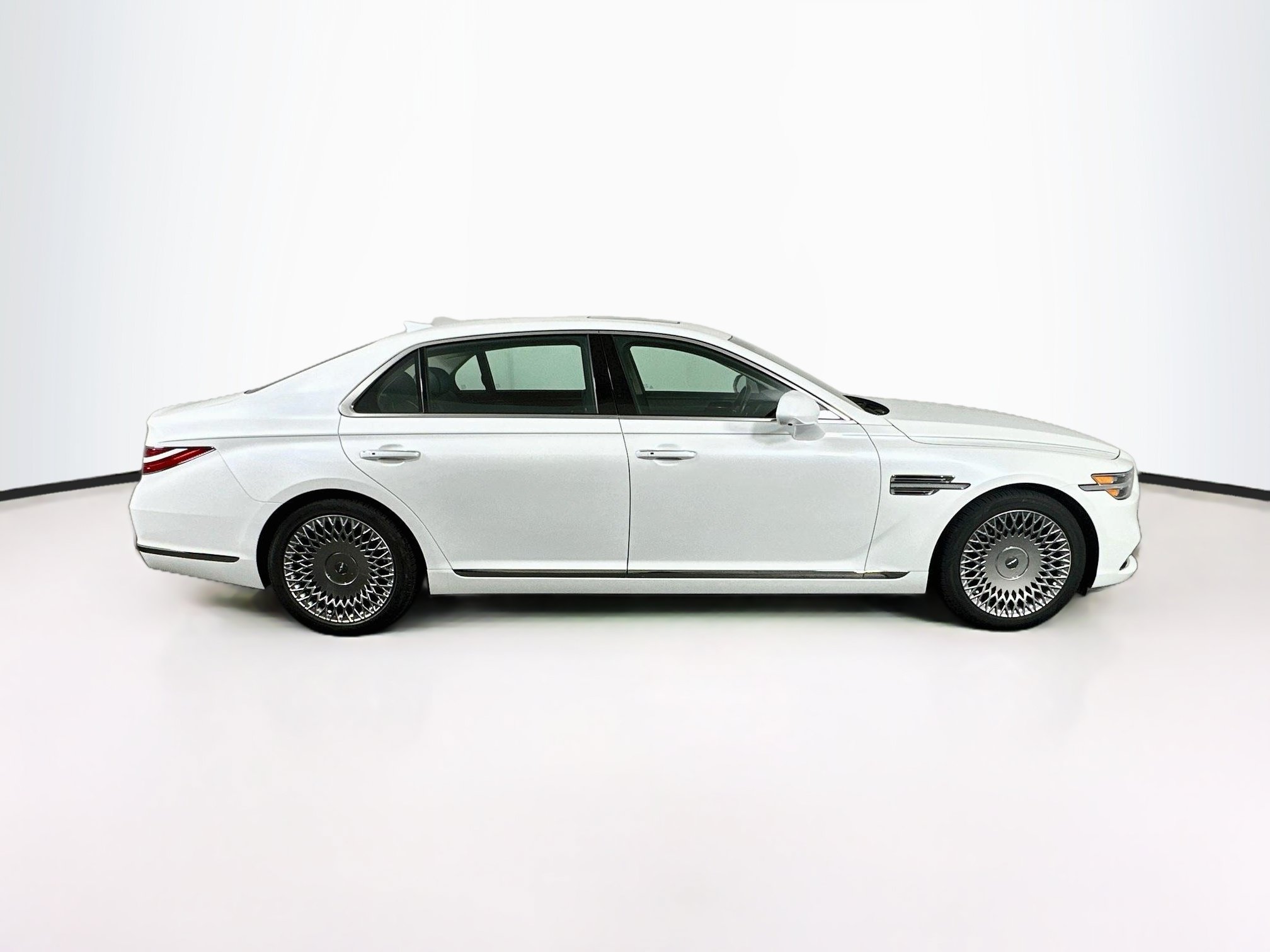 Used 2021 Genesis G90 3.3T Premium AWD/4WD image 10