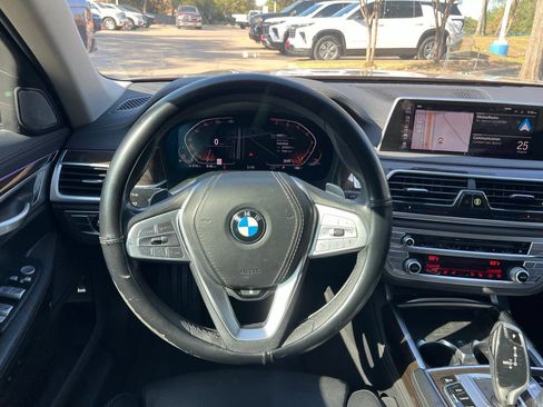 Used 2020 BMW 740i RWD image 15