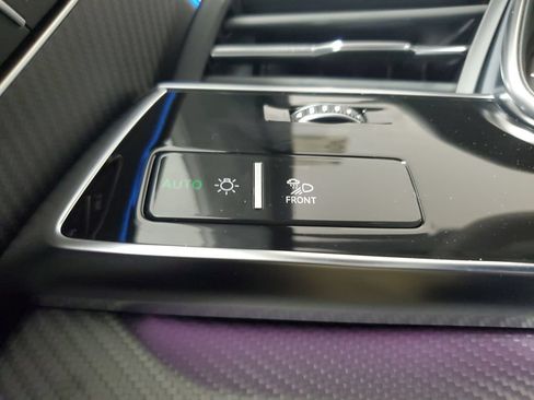 New 2026 Audi Q8 Prestige AWD/4WD image 34