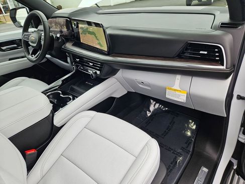 New 2026 Chevrolet Tahoe Premier AWD/4WD image 30