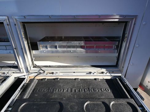 Used 2024 Ford E-350 and Econoline 350 Super Duty w/ Power Windows & Locks Group image 43