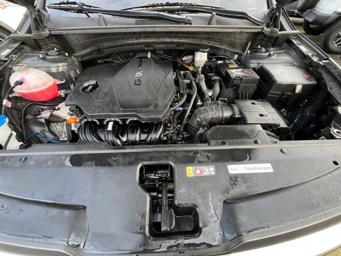 Used 2024 Kia Sportage LX image 32