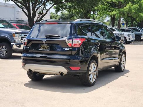 Used 2018 Ford Escape Titanium FWD image 5