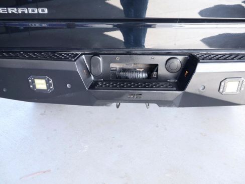Used 2019 Chevrolet Silverado 1500 Custom w/ Custom Convenience Package AWD/4WD image 28