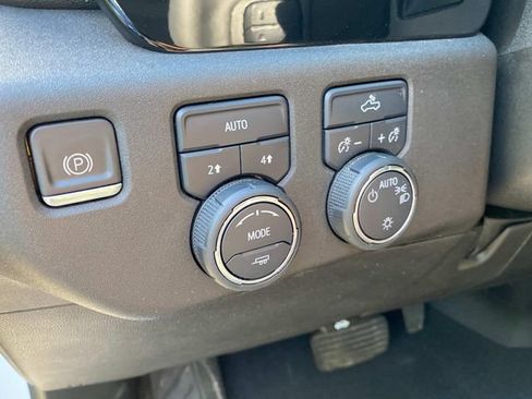 Used 2023 Chevrolet Silverado 1500 LT AWD/4WD image 16