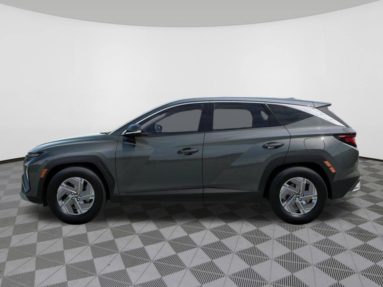 New 2026 Hyundai Tucson Blue SE AWD/4WD image 3