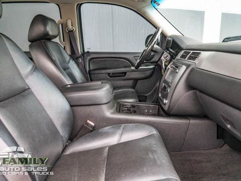 Used 2013 Chevrolet Silverado 2500 LTZ w/ LTZ Plus Package AWD/4WD image 24