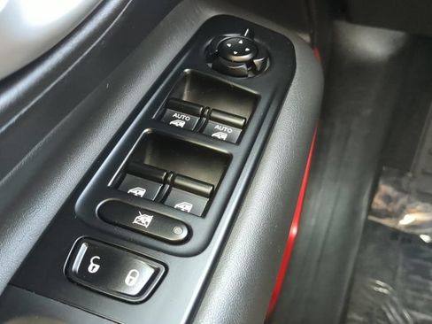 Used 2023 Jeep Renegade Trailhawk AWD/4WD image 18