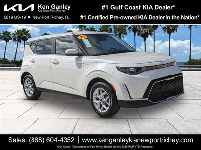 Certified 2025 Kia Soul LX