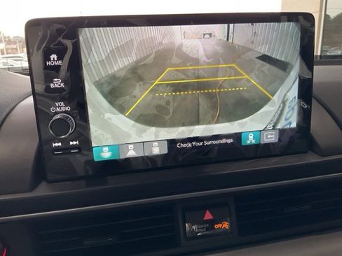 New 2025 Honda Pilot Touring image 18