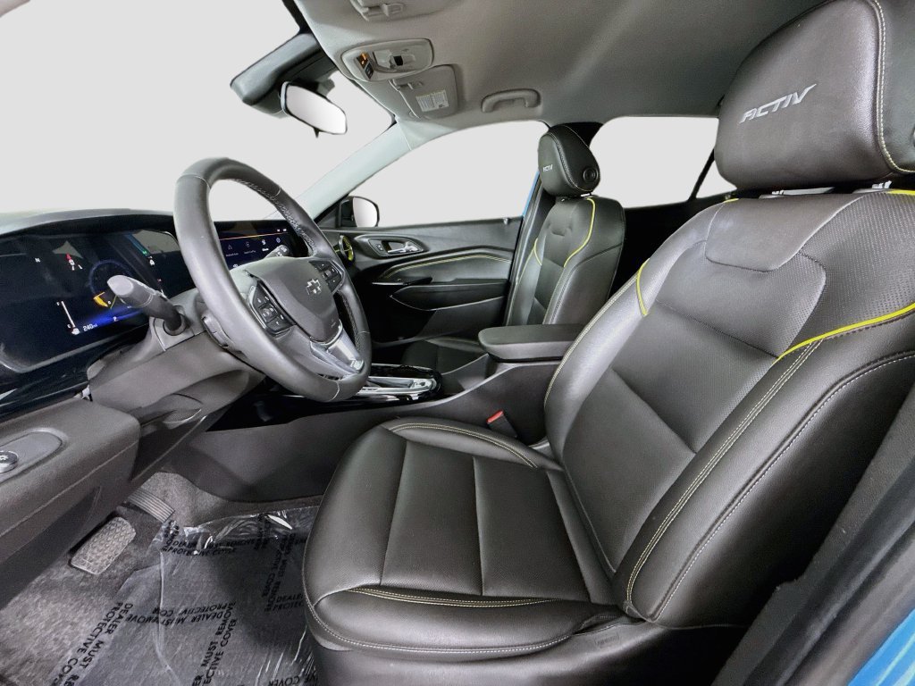 Used 2025 Chevrolet Trax ACTIV w/ Driver Confidence Package FWD image 22